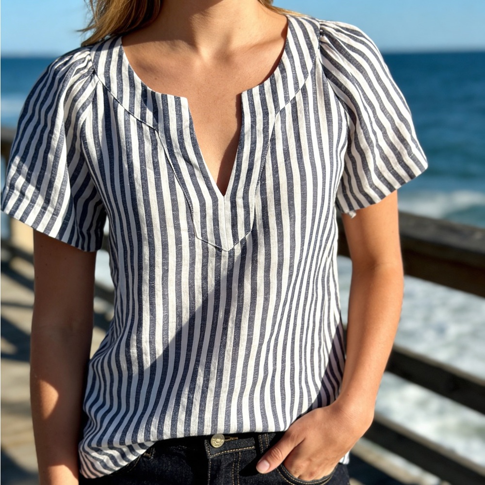 J Crew blue & white stripe flutter sleeve v-neck light weight summer linen